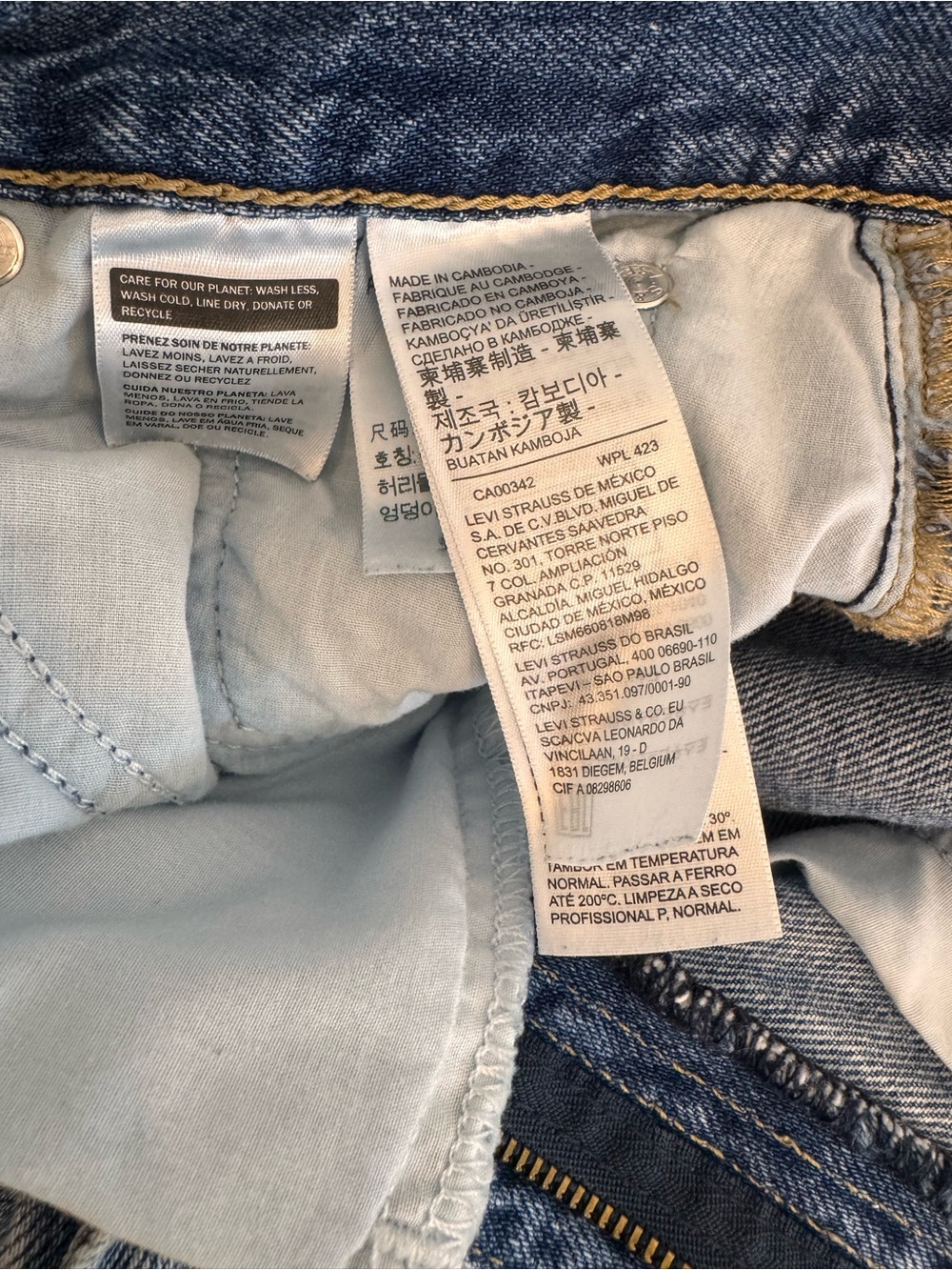 Levi's Women’s 80s Mom Jean High Rise 27 - Picture 13 of 14